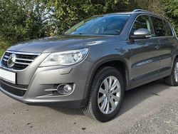 Grau Gebraucht 2009 VW Tiguan SUV | 10.999 € (Etwas zu teuer)