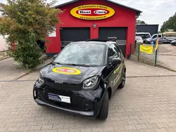 Schwarz (metallic) Gebraucht 2021 Smart ForTwo Electric Drive Cabrio | 13.389 € (Fairer Preis)
