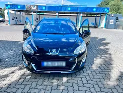 Schwarz Gebraucht 2012 Peugeot 308 Kombi | 5.300 € (Fairer Preis)