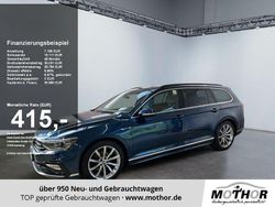 Aquamarinblau Gebraucht 2023 VW Passat R-line Kombi | 34.781 € (Teuer)