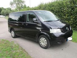 Schwarz Gebraucht 2009 VW Caravelle Van / Kleinbus | 9.000 €