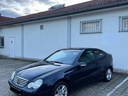 Blau Gebraucht 2003 Mercedes CL180 Coupé | 2.250 €