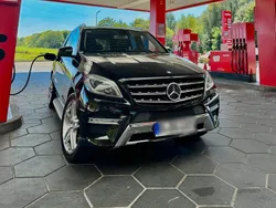 Schwarz Gebraucht 2012 Mercedes ML350 SUV | 20.000 € (Etwas zu teuer)