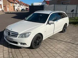 Weiß Gebraucht 2009 Mercedes C180 Kombi | 6.800 €
