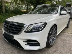 Weiß metallic Gebraucht 2018 Mercedes S400 AMG line Limousine | 49.200 € (Etwas zu teuer)