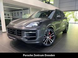 Quarzitgraumetallic Neu 2025 Porsche Cayenne S Chrono SUV | 151.350 € (Teuer)