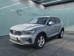 Grau Gebraucht 2024 Volvo XC40 Core SUV | 37.349 € (Guter Preis)