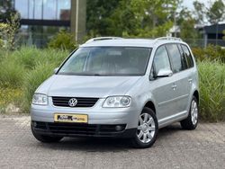 Silber Gebraucht 2003 VW Touran Trendline Van / Kleinbus | 1.999 € (Fairer Preis)