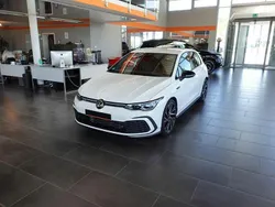 Weiß Gebraucht 2022 VW Golf VIII GTI Limousine | 32.900 € (Etwas zu teuer)