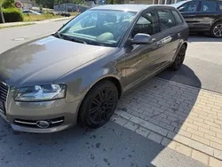 Grau Gebraucht 2012 Audi A3 Sportback Attraction Limousine | 6.299 € (Guter Preis)