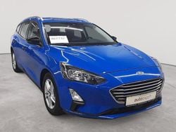 Verkehrsblau Gebraucht 2021 Ford Focus Cool & Connect Kombi | 13.990 € (Guter Preis)