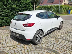 Weiß Gebraucht 2015 Renault Clio IV Luxe Limousine | 5.999 € (Guter Preis)