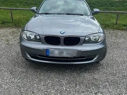 Grau Gebraucht 2011 BMW 116 Kleinwagen | 2.300 € (Superpreis)