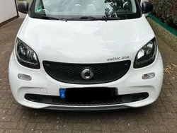 Weiß Gebraucht 2018 Smart ForFour Electric Drive Kleinwagen | 6.000 € (Superpreis)