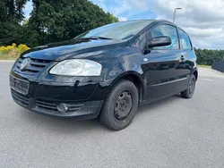 Schwarz Gebraucht 2010 VW Fox Style Kleinwagen | 1.590 € (Fairer Preis)