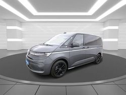 Indiumgrau (grau) Gebraucht 2024 VW T7 Style Van | 53.000 € (Superpreis)