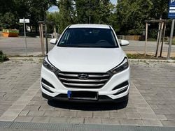Weiß Gebraucht 2015 Hyundai Tucson Classic SUV | 9.900 € (Superpreis)