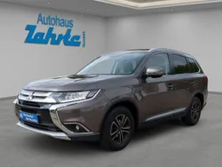 Braun Gebraucht 2017 Mitsubishi Outlander Edition SUV | 13.900 € (Fairer Preis)