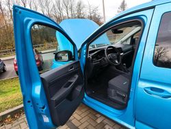 Andere farben Gebraucht 2024 Ford Tourneo Connect Van / Kleinbus | 28.500 € (Guter Preis)