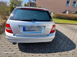 Silber Gebraucht 2012 Mercedes 220 Kombi | 8.000 €