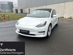 Weiß Gebraucht 2021 Tesla Model 3 Standard Range Limousine | 27.000 € (Fairer Preis)