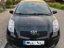 Schwarz Gebraucht 2006 Toyota Yaris Limousine | 1.900 € (Fairer Preis)