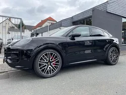Schwarz Gebraucht 2025 Porsche Cayenne GTS SUV | 153.990 €