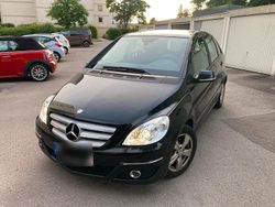 Schwarz Gebraucht 2009 Mercedes B200 Van / Kleinbus | 4.990 € (Fairer Preis)