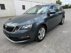 Grau Gebraucht 2018 Skoda Octavia Ambition Kombi | 8.890 € (Superpreis)