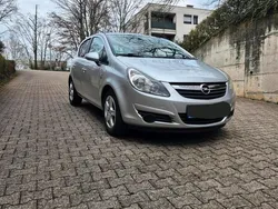 Silber Gebraucht 2010 Opel Corsa Edition Kleinwagen | 4.950 € (Etwas zu teuer)