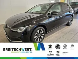 Deep black perleffekt Gebraucht 2023 VW Golf VIII Move Limousine | 25.850 € (Fairer Preis)