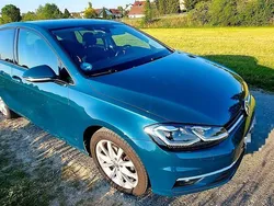 Grün Gebraucht 2017 VW Golf VII Limousine | 14.250 €