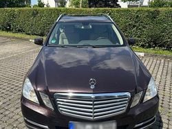 Braun Gebraucht 2013 Mercedes E220 Kombi | 9.300 € (Superpreis)