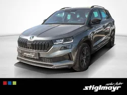 Graphitegrau metallic (metallic) Gebraucht 2023 Skoda Karoq SportLine SUV | 36.720 € (Fairer Preis)