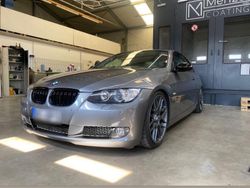 Grau Gebraucht 2006 BMW 335 Coupé | 16.650 € (Fairer Preis)