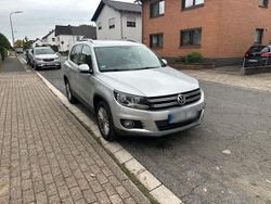 Silber Gebraucht 2014 VW Tiguan SUV | 12.999 € (Fairer Preis)