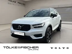 Weiß Gebraucht 2021 Volvo XC40 R-Design SUV | 33.750 € (Fairer Preis)