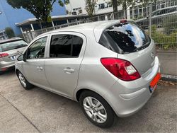 Grau Gebraucht 2009 Opel Corsa Kleinwagen | 2.600 €