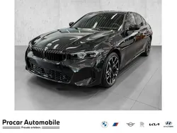 Schwarz Gebraucht 2025 BMW 330e Performance Limousine | 61.930 €