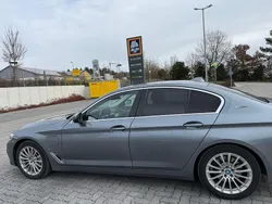 Grau Gebraucht 2018 BMW 530e iPerformance Limousine | 22.500 € (Fairer Preis)