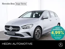 Silber Gebraucht 2024 Mercedes B200 Progressive Van / Kleinbus | 31.490 € (Fairer Preis)
