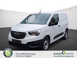 Weiß Gebraucht 2023 Opel Combo-e Life Edition Van / Kleinbus | 19.890 € (Superpreis)