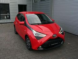 Rot Gebraucht 2018 Toyota Aygo Connect Style Kleinwagen | 8.500 € (Fairer Preis)