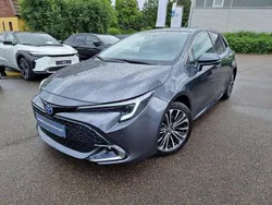 Marlingrau (metallic) Gebraucht 2024 Toyota Corolla Hybrid Team Limousine | 27.990 € (Etwas zu teuer)