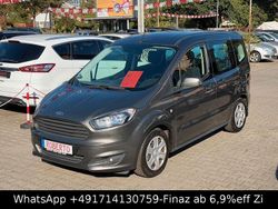 Grau Gebraucht 2017 Ford Tourneo Courier Trend Van / Kleinbus | 9.800 € (Fairer Preis)