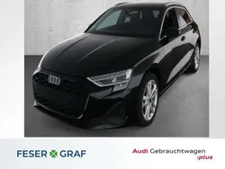 Mythosschwarz metallic Gebraucht 2024 Audi A3 Ambiente Limousine | 33.890 €