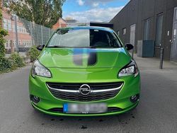 Grün Gebraucht 2017 Opel Corsa Edition Kleinwagen | 11.900 € (Teuer)