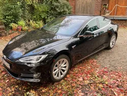 Schwarz Gebraucht 2018 Tesla Model S Limousine | 25.000 € (Guter Preis)
