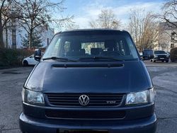 Blau Gebraucht 1996 VW Caravelle Van / Kleinbus | 6.500 €