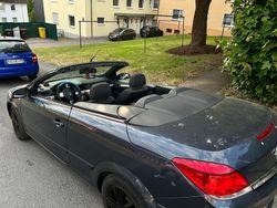 Blau Gebraucht 2008 Opel Astra Cabriolet Cabrio | 1.800 € (Guter Preis)